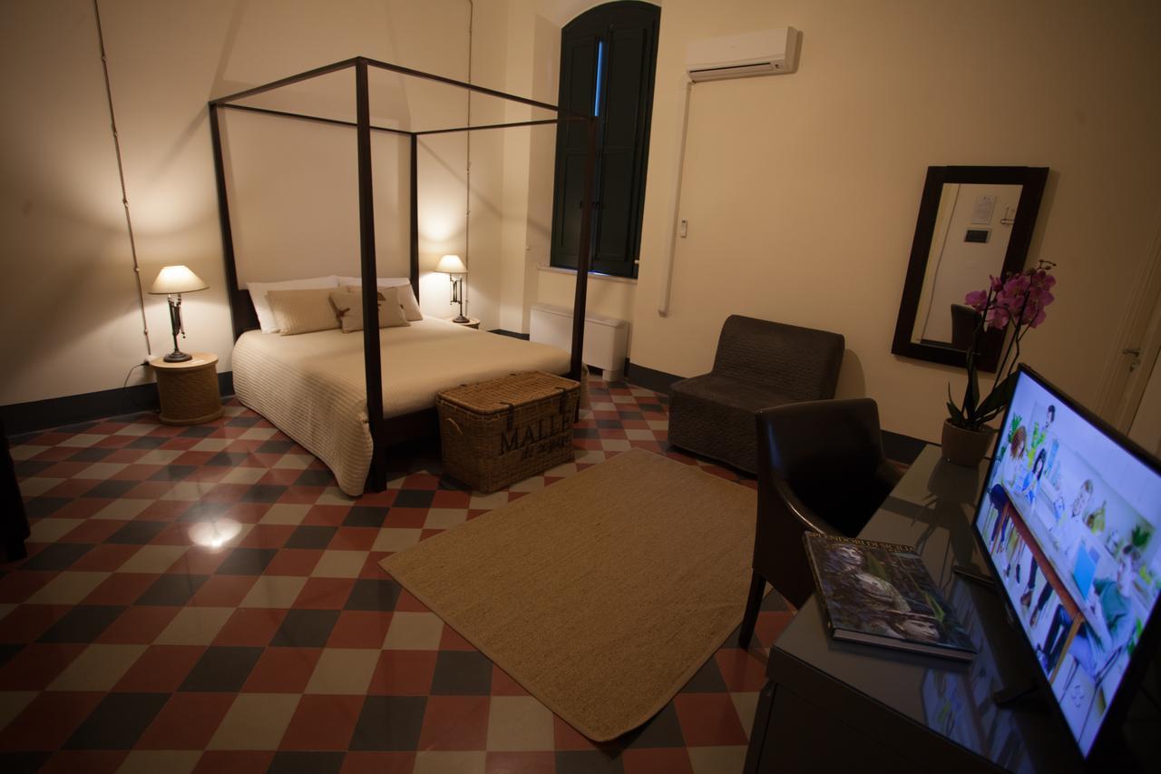 Bed and Breakfast Le Stanze Del Capotreno Bagheria Exterior foto